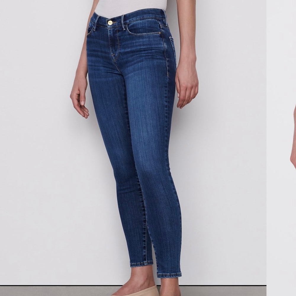 FRAME le Skinny De Jeanne size 25